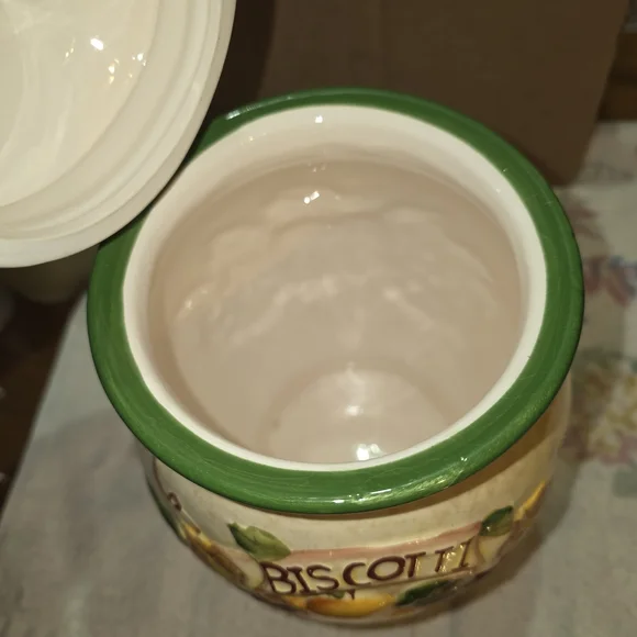 Green and Cream Biscotti Jar - Picture 4 of 6